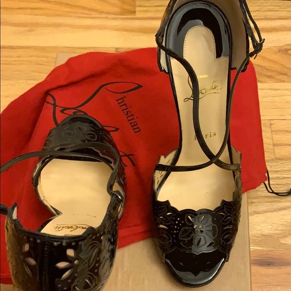 Shoes - Picture 4 of 8